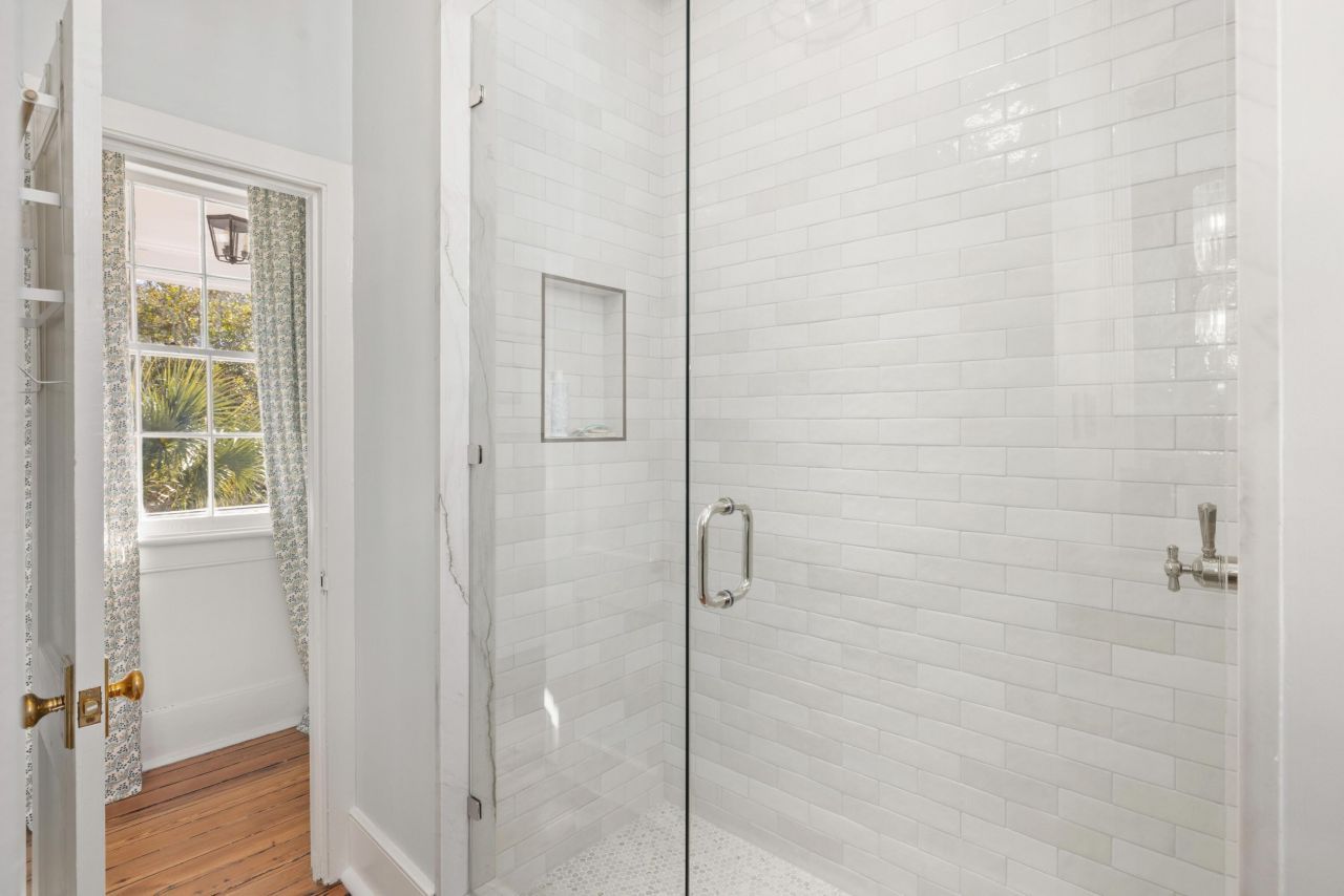 46 Church Street Photo 16