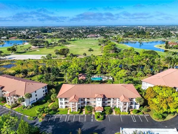 267 Deerwood CIR, Unit 3, NAPLES, FL 34113