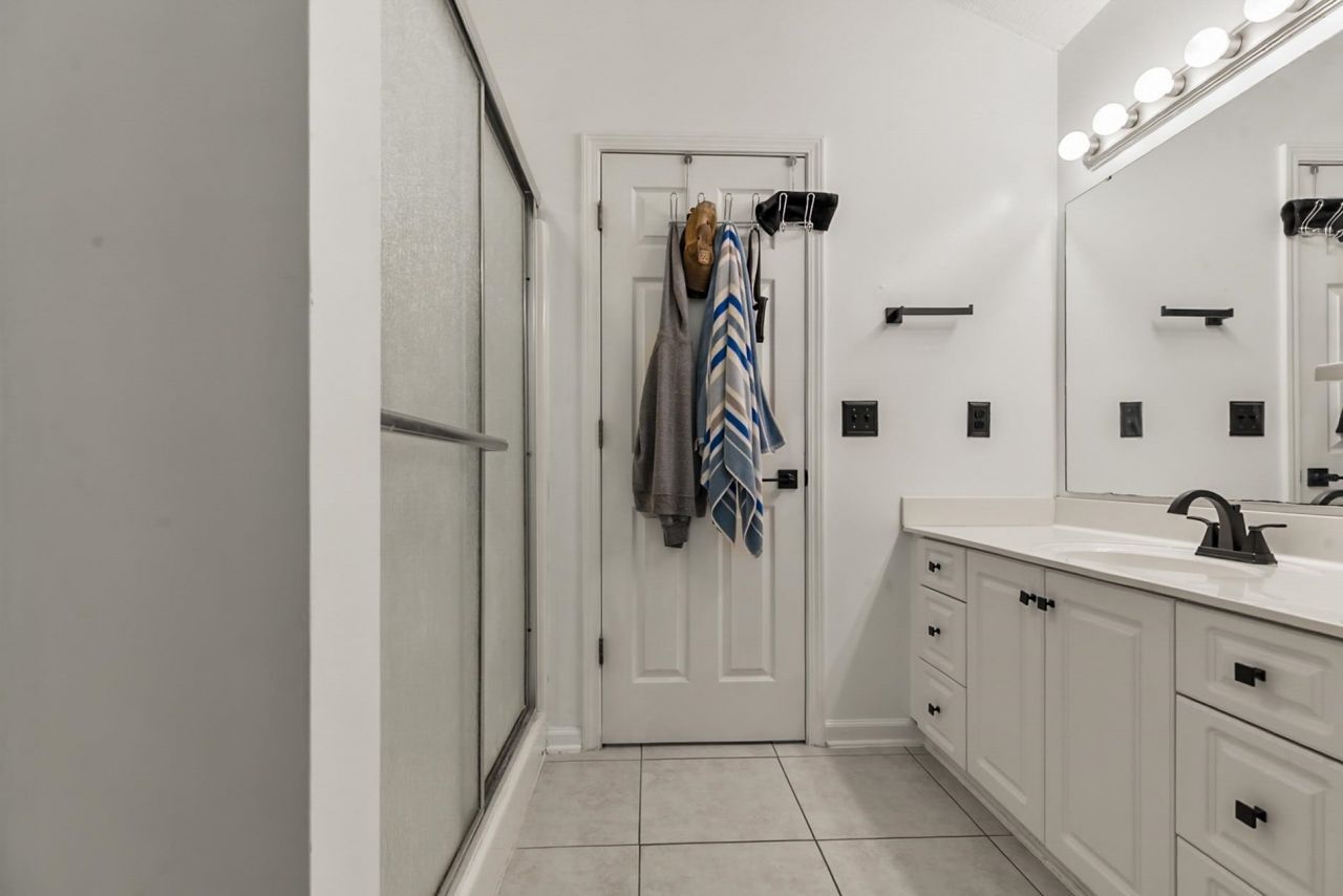 180 Clovis Circle Photo 24