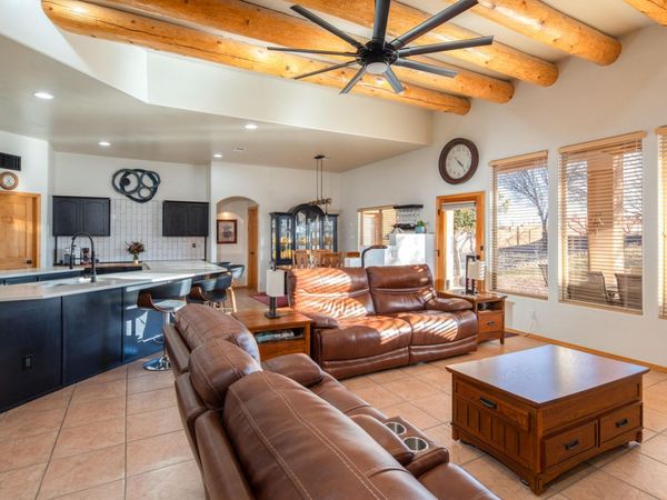 7000 Vatapa Road NE, Rio Rancho, NM 87144