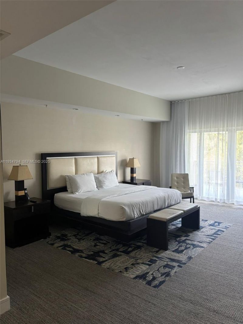 5300 NW 87th Ave, Unit 913, Doral, FL 33178 Photo