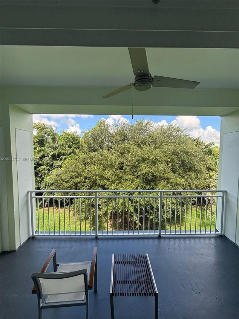 5300 NW 87th Ave, Unit 913, Doral, FL 33178 Photo