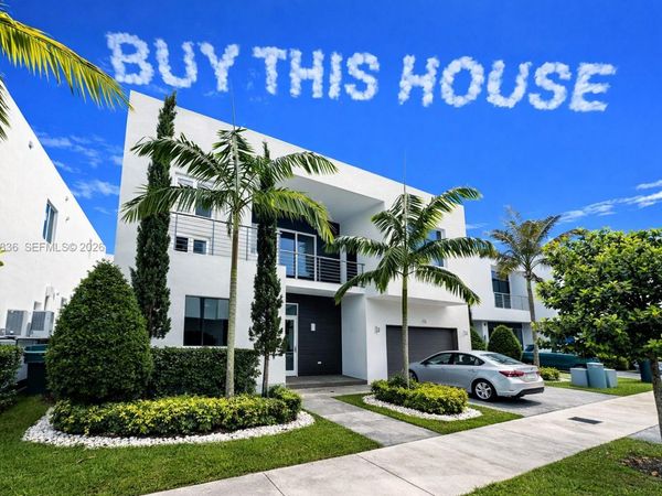 10054 NW 76th Ter , Doral, FL 33178