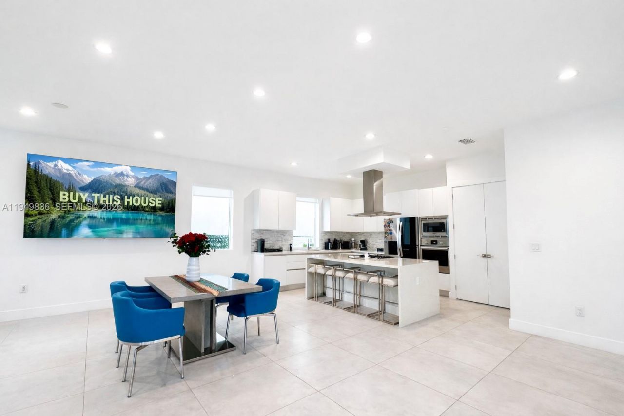 10054 NW 76th Ter , Doral, FL 33178 Photo