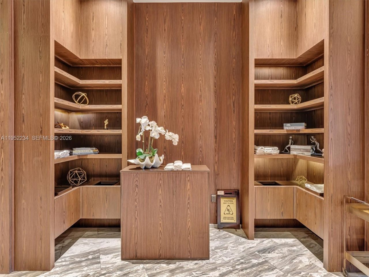 3300 NE 188th St, Unit 718, Aventura, FL 33180 Photo