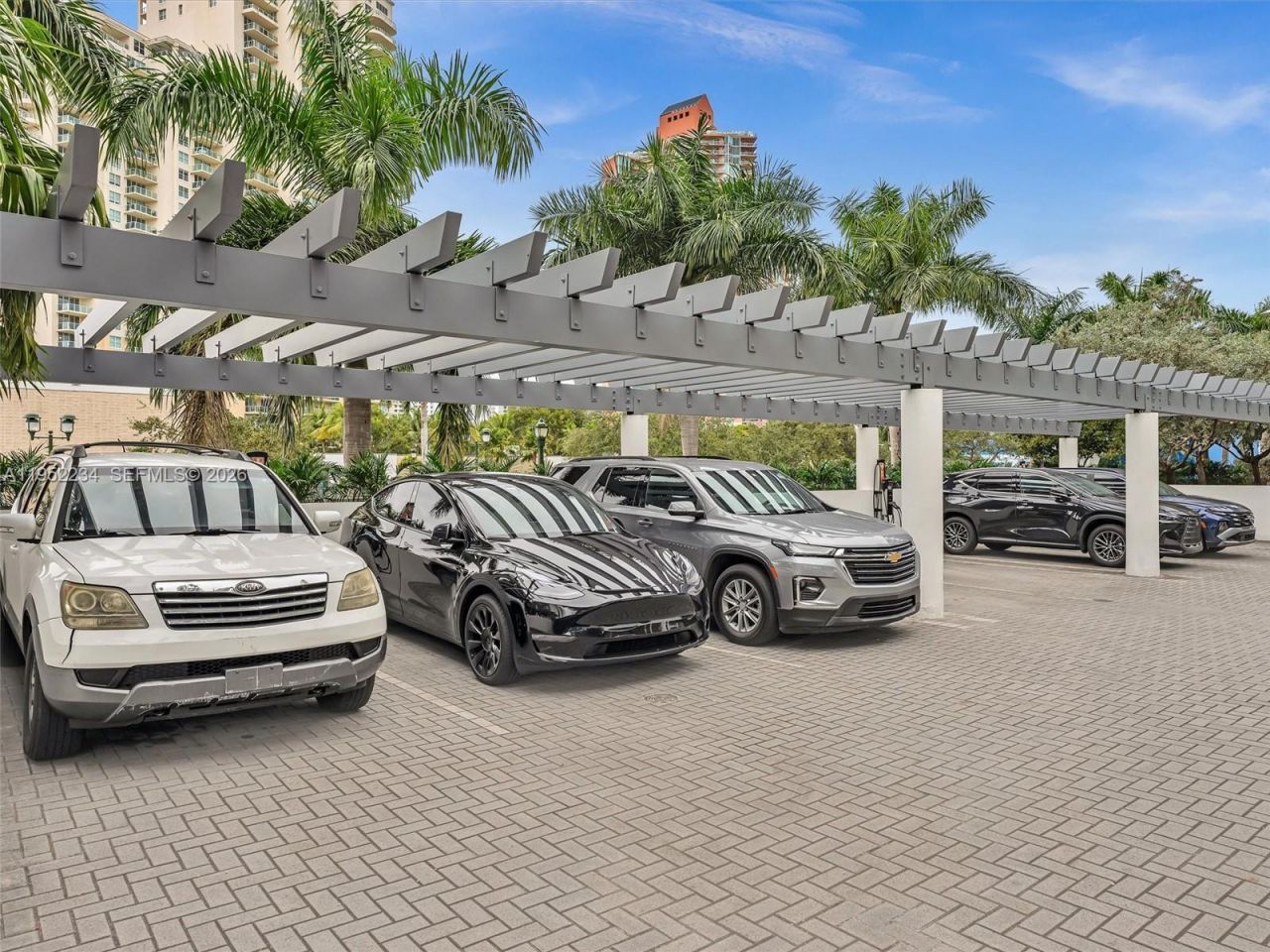 3300 NE 188th St, Unit 718, Aventura, FL 33180 Photo