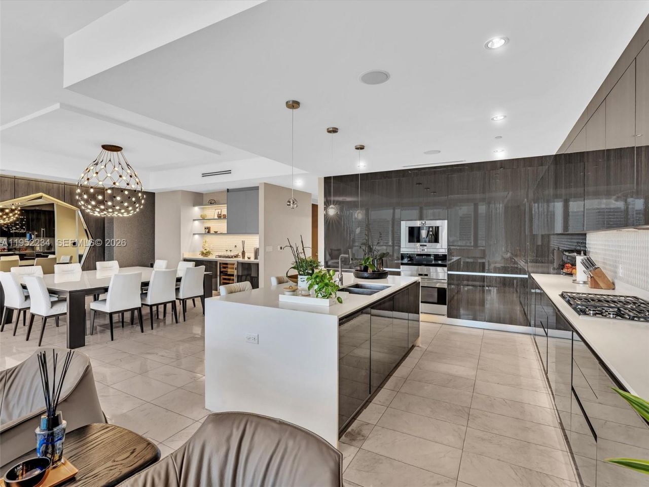 3300 NE 188th St, Unit 718, Aventura, FL 33180 Photo