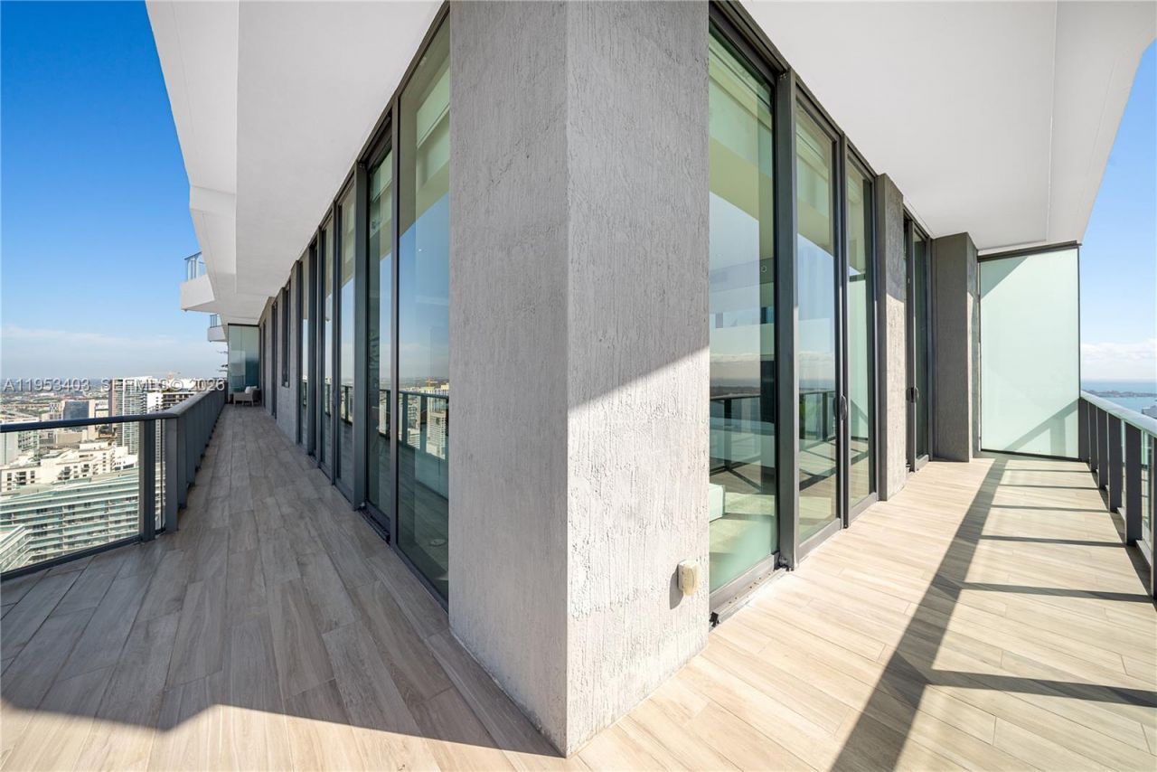 1300 S Miami Ave, Unit UPH4, Miami, FL 33130 Photo