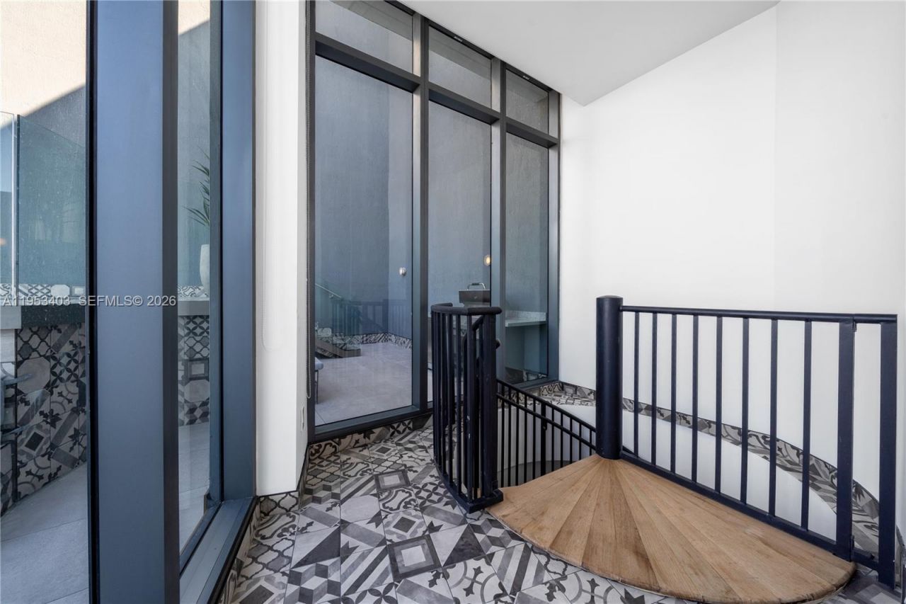 1300 S Miami Ave, Unit UPH4, Miami, FL 33130 Photo