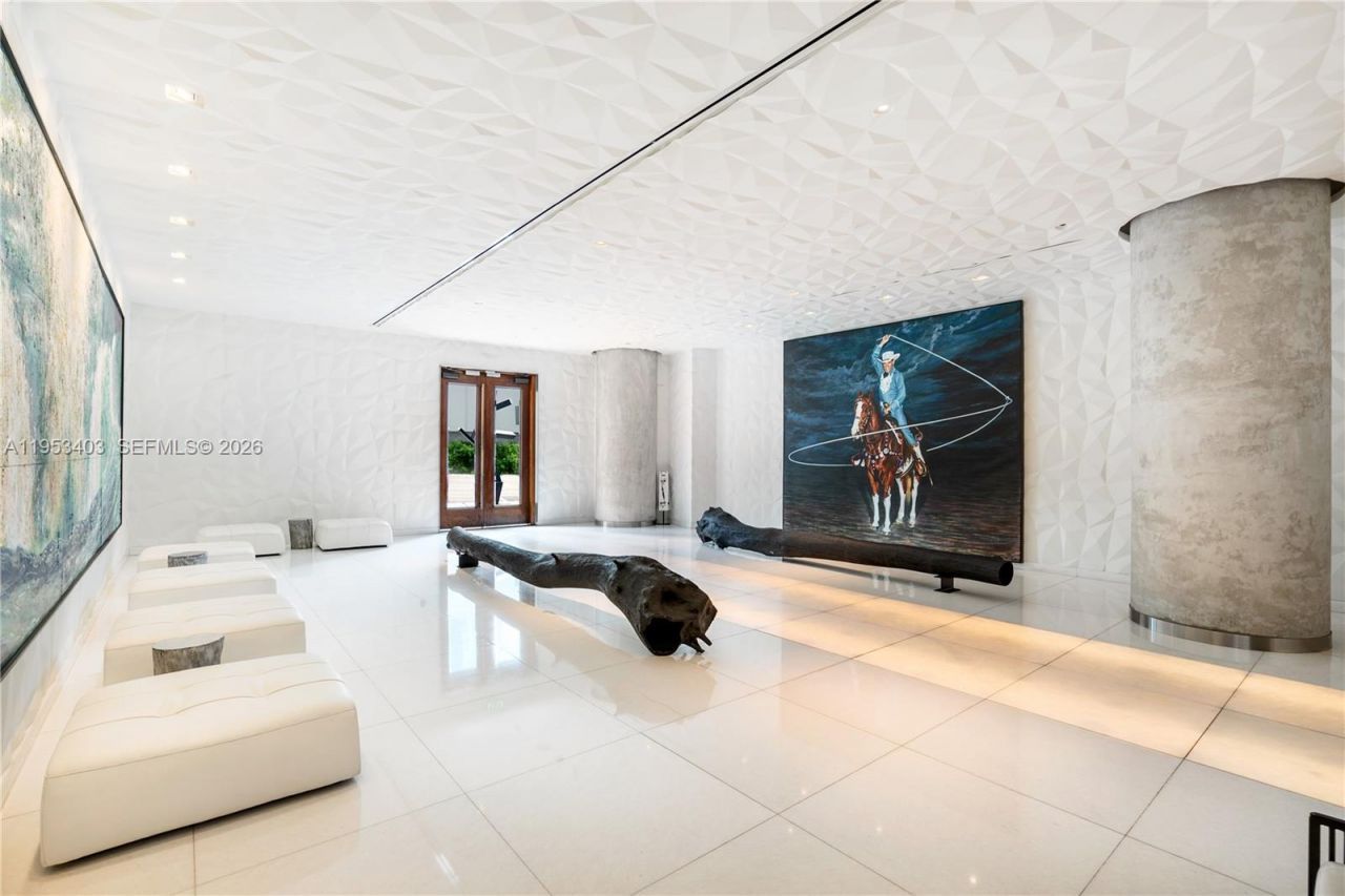 1300 S Miami Ave, Unit UPH4, Miami, FL 33130 Photo