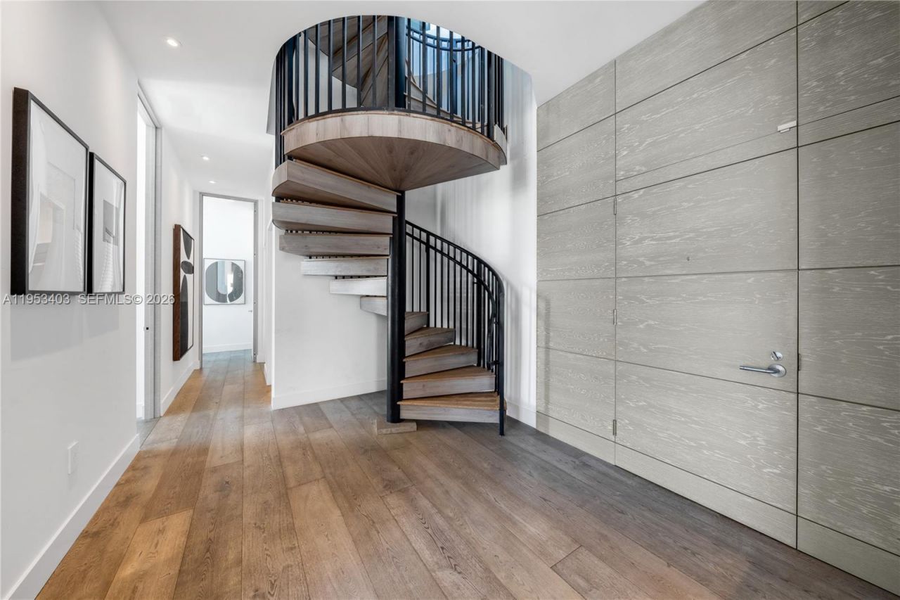 1300 S Miami Ave, Unit UPH4, Miami, FL 33130 Photo