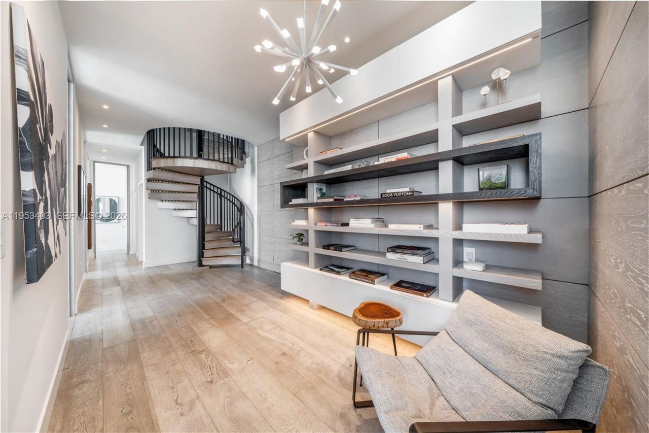 1300 S Miami Ave, Unit UPH4, Miami, FL 33130 Photo