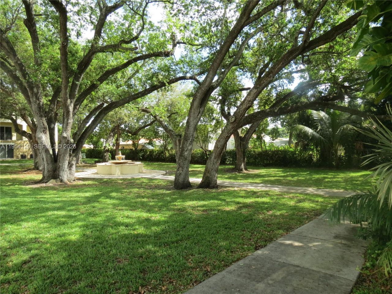 8930 NE 8th Ave, Unit 901, Miami, FL 33138 Photo