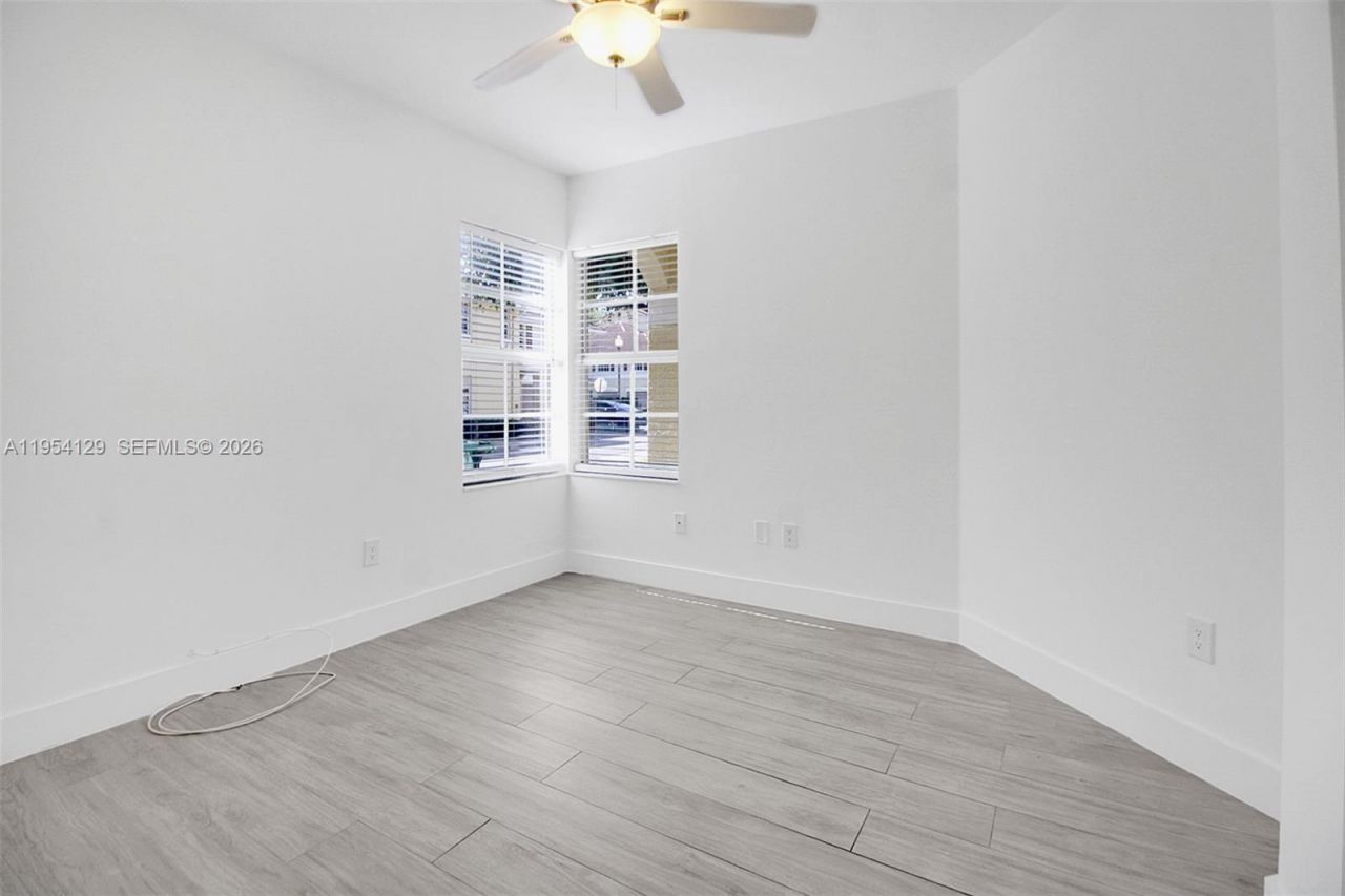 8930 NE 8th Ave, Unit 901, Miami, FL 33138 Photo