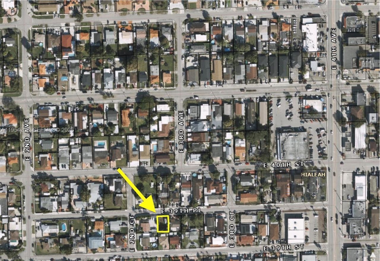39 E St, Hialeah, FL 33013 Photo