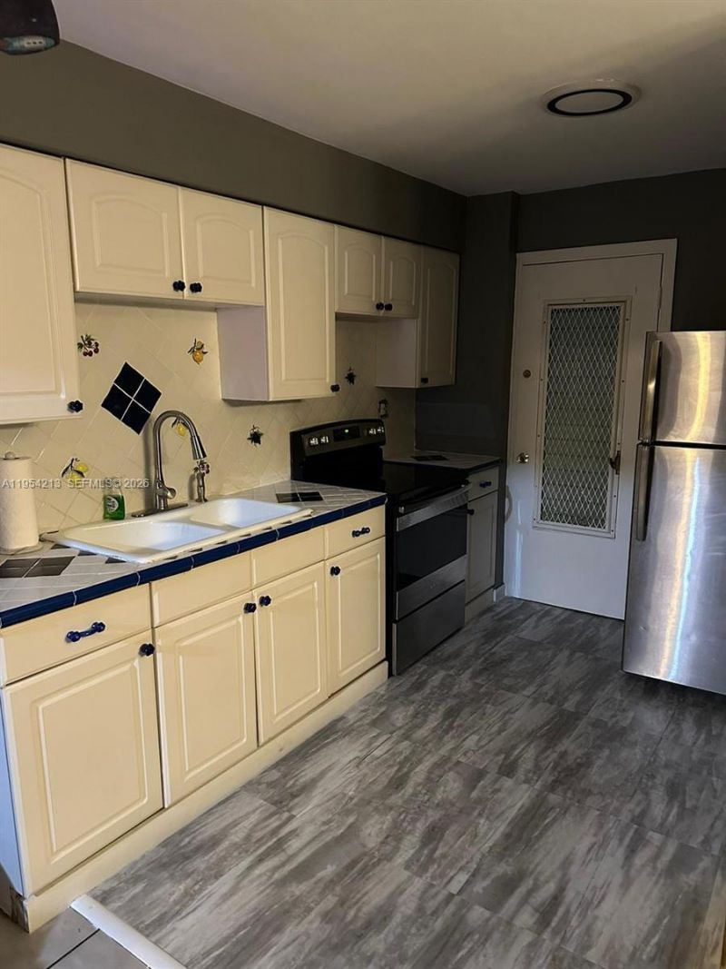 1620 West Ave, Unit 605, Miami Beach, FL 33139 Photo