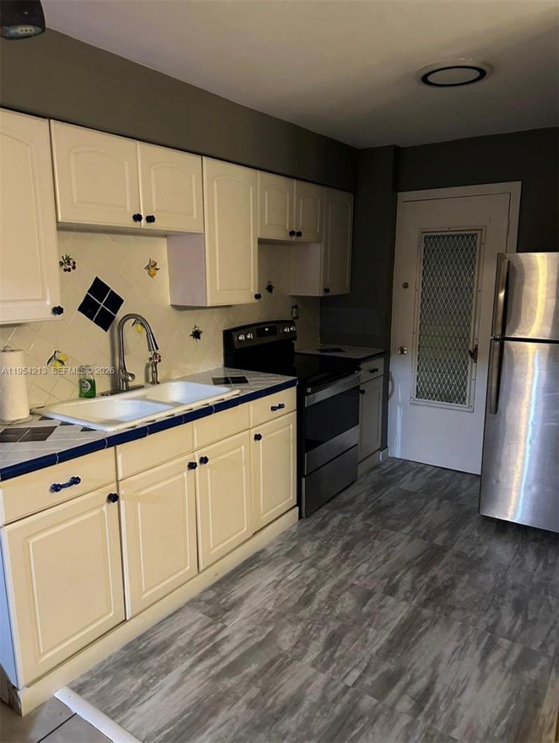 1620 West Ave, Unit 605, Miami Beach, FL 33139 Photo