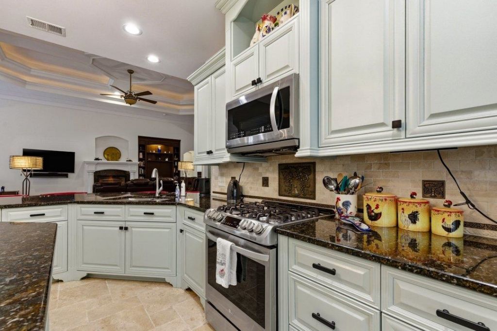 211 Chamberlin Rd. Photo 13