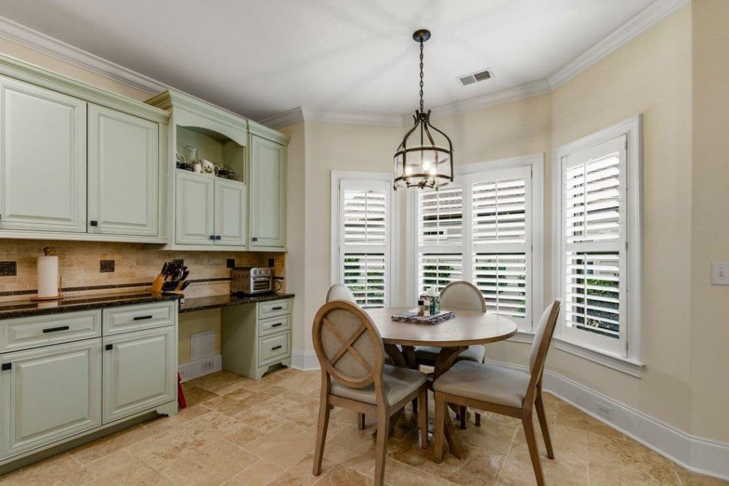 211 Chamberlin Rd. Photo 15