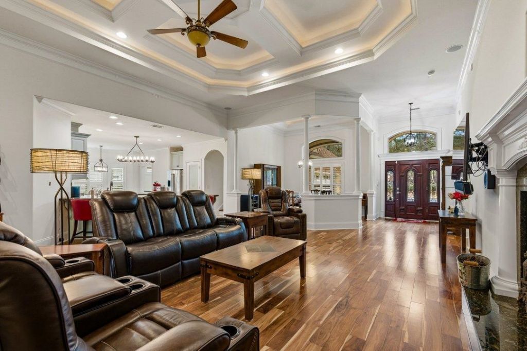 211 Chamberlin Rd. Photo 8