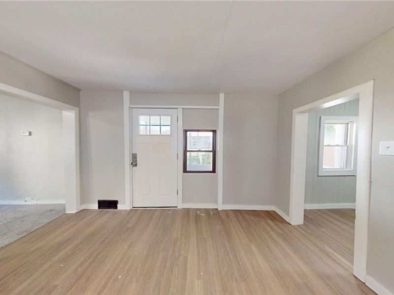 7815 Eve Avenue, Cleveland, OH 44102 Photo 19