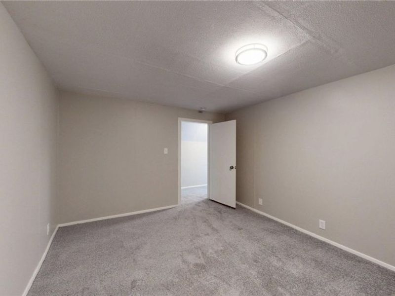 7815 Eve Avenue, Cleveland, OH 44102 Photo 29