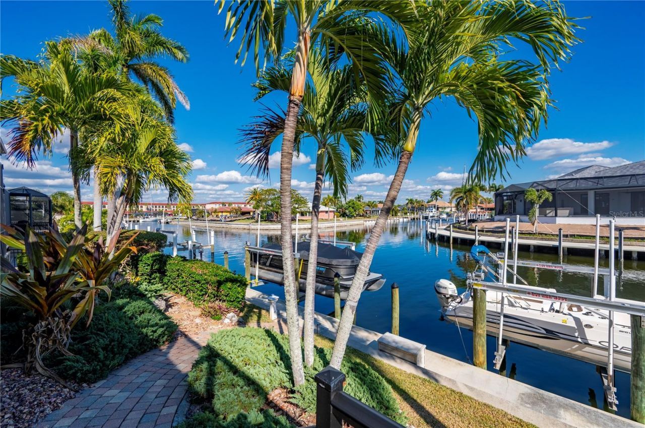 48 Colony Point Drive, Punta Gorda, FL 33950 Photo