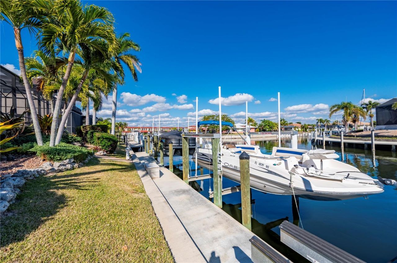 48 Colony Point Drive, Punta Gorda, FL 33950 Photo