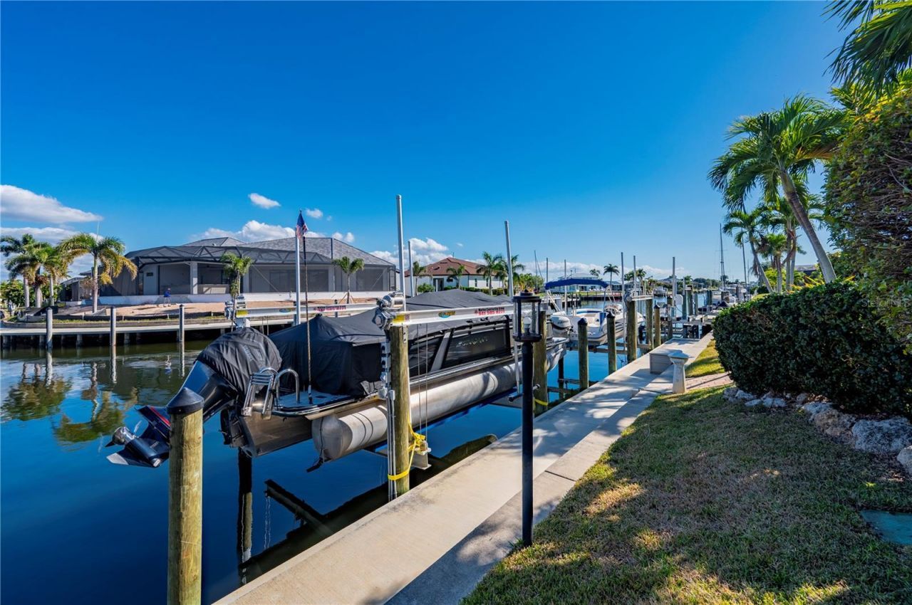 48 Colony Point Drive, Punta Gorda, FL 33950 Photo
