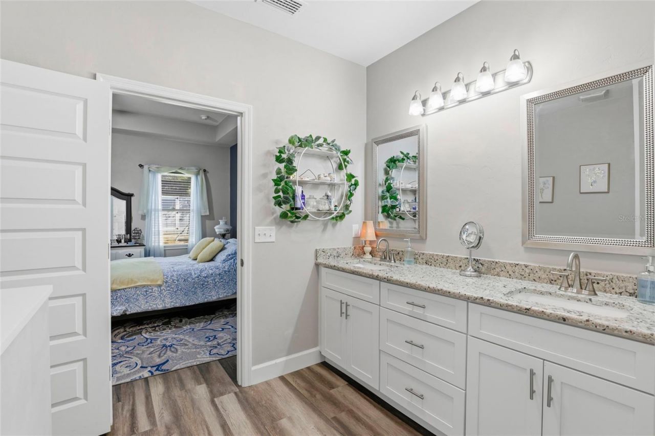 9092 Maryann Drive, Fanning Springs, FL 32693 Photo