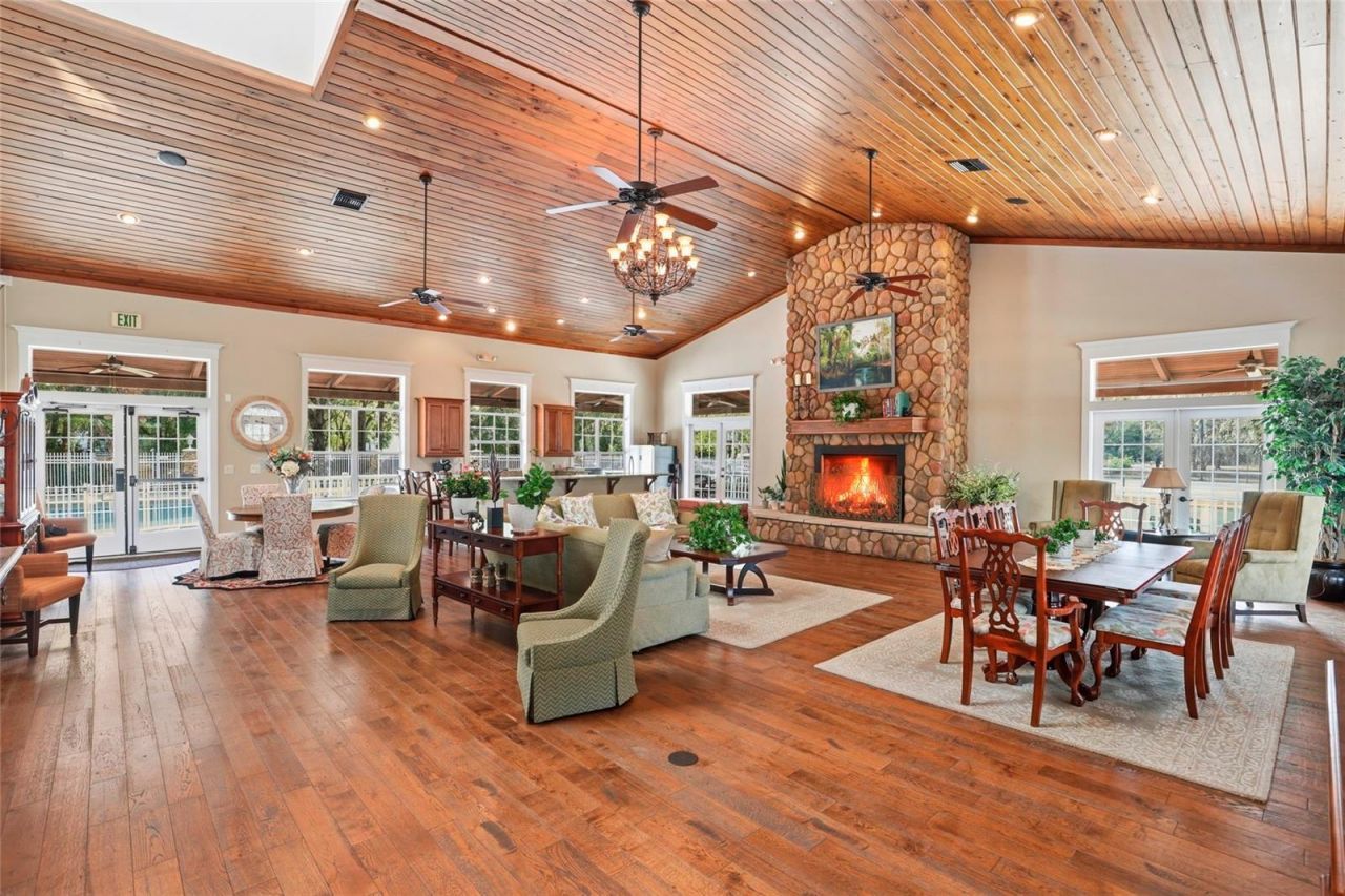 9092 Maryann Drive, Fanning Springs, FL 32693 Photo