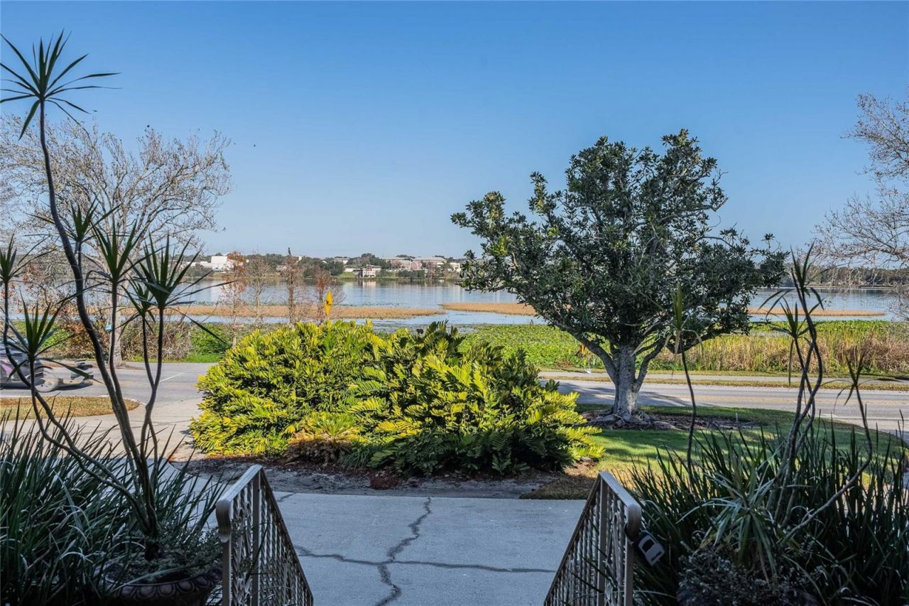 555 Lake Hollingsworth Drive, Lakeland, FL 33803 Photo