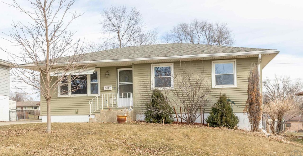 4618 Polk St, Sioux City, IA 51108 Main Photo