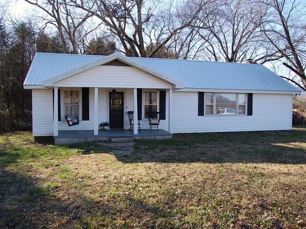 10595 Ra Griffith Highway, Whitwell, TN 37397