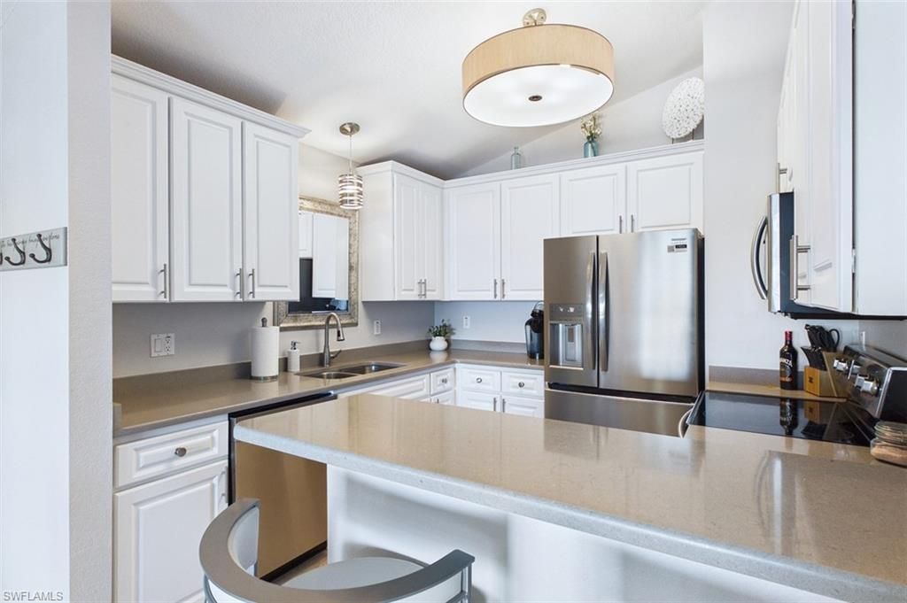 925 SW 47th Ter, Unit 201, Cape Coral, FL 33914 Photo