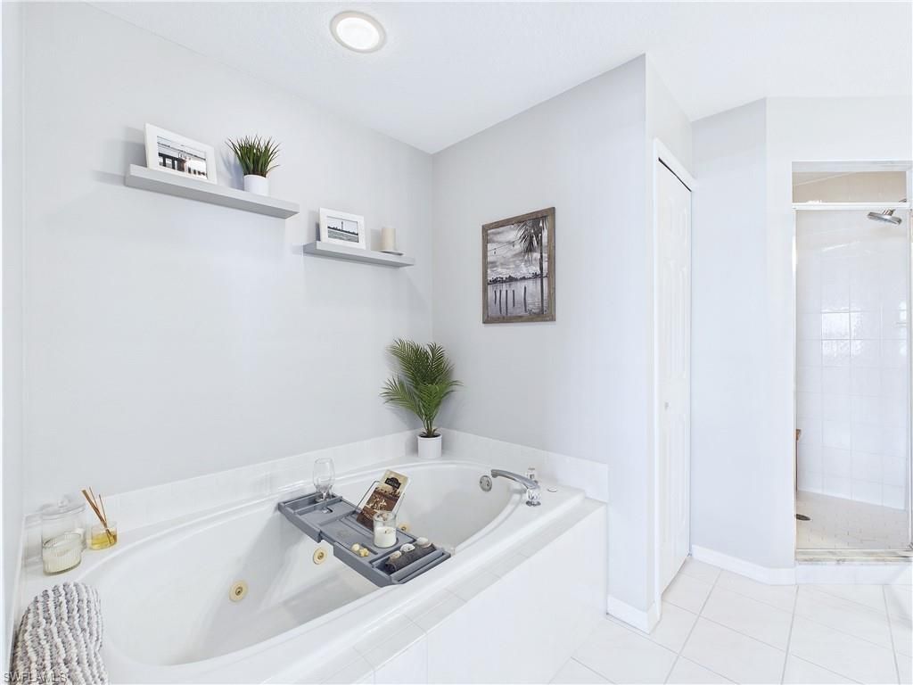 925 SW 47th Ter, Unit 201, Cape Coral, FL 33914 Photo