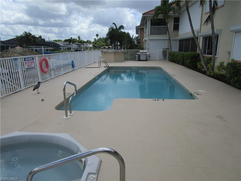 925 SW 47th Ter, Unit 201, Cape Coral, FL 33914 Photo