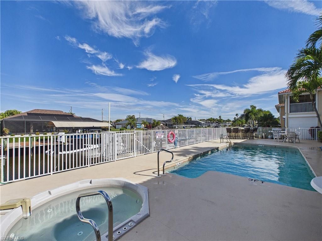 925 SW 47th Ter, Unit 201, Cape Coral, FL 33914 Photo