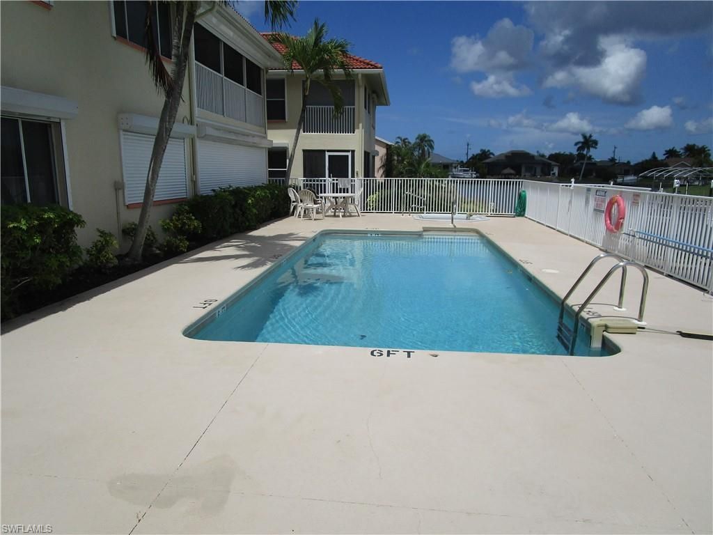 925 SW 47th Ter, Unit 201, Cape Coral, FL 33914 Photo