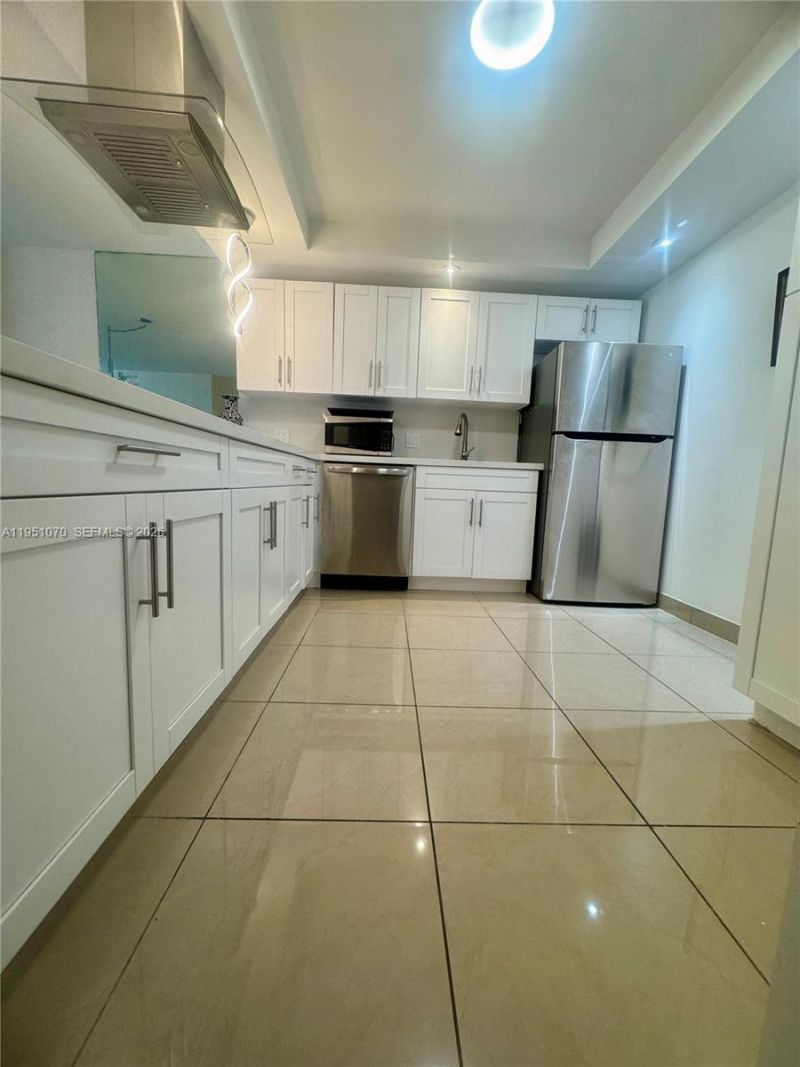 2801 NE 183rd St, Unit 515W, Aventura, FL 33160 Photo