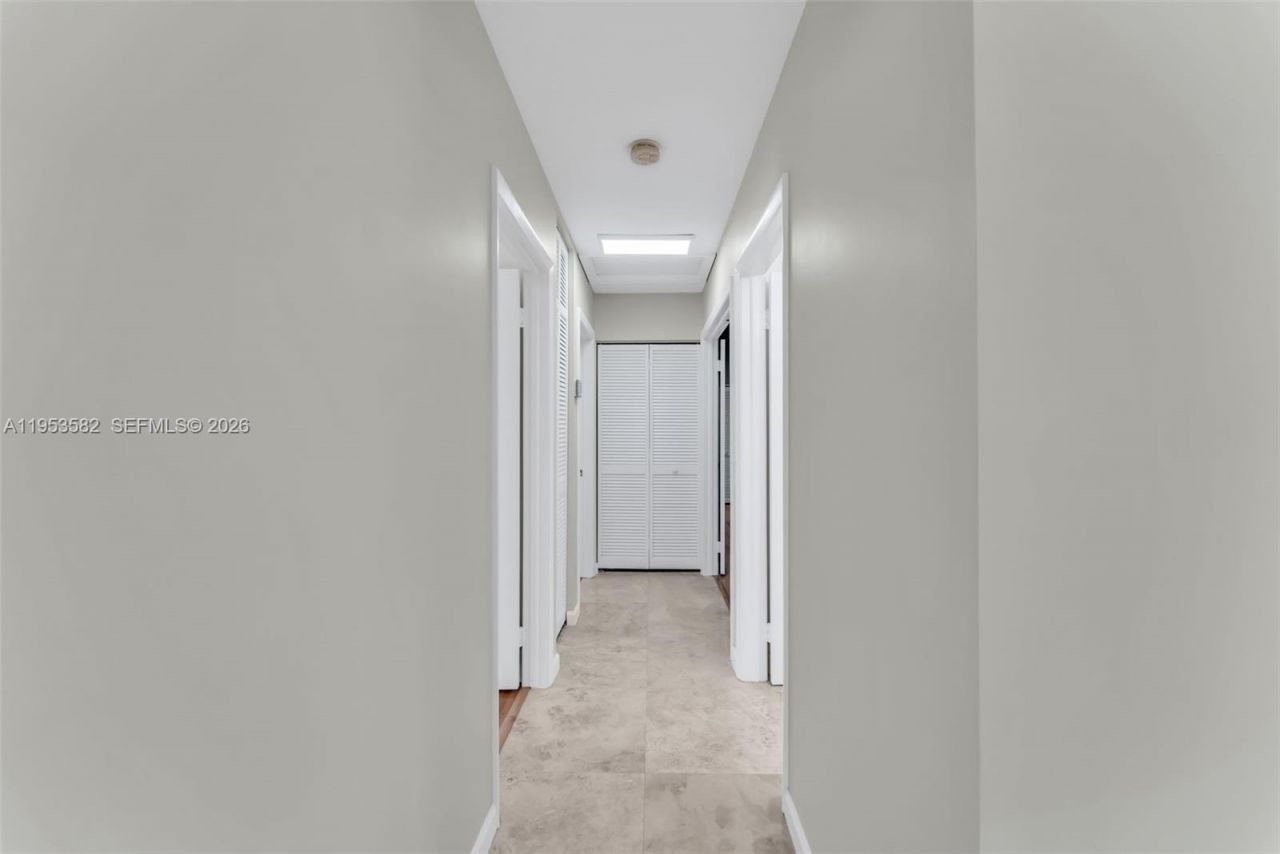 450 NW 201st Ave, Pembroke Pines, FL 33029 Photo