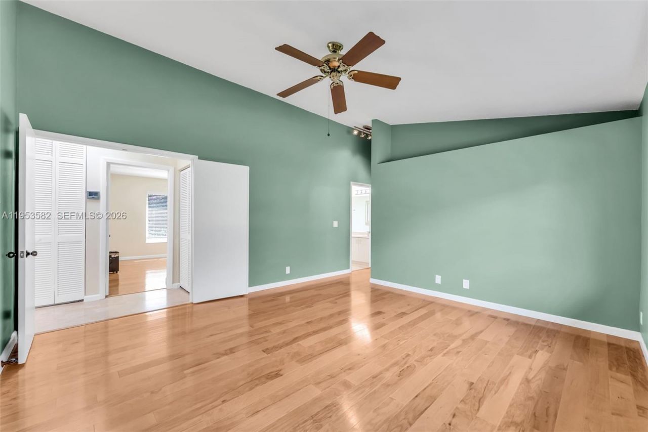 450 NW 201st Ave, Pembroke Pines, FL 33029 Photo