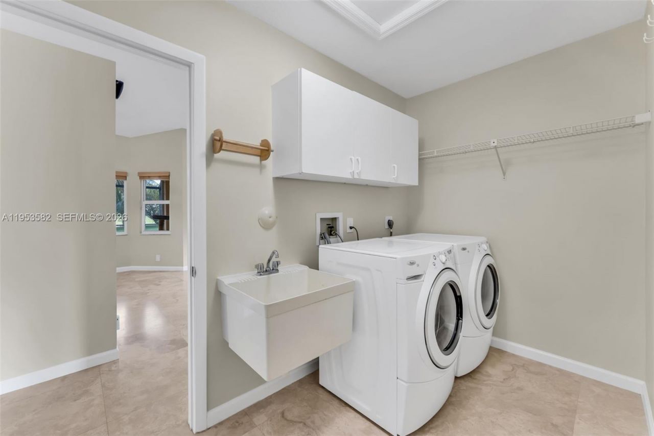 450 NW 201st Ave, Pembroke Pines, FL 33029 Photo