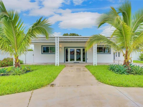 2247 NW 2nd St, Miami, FL 33125