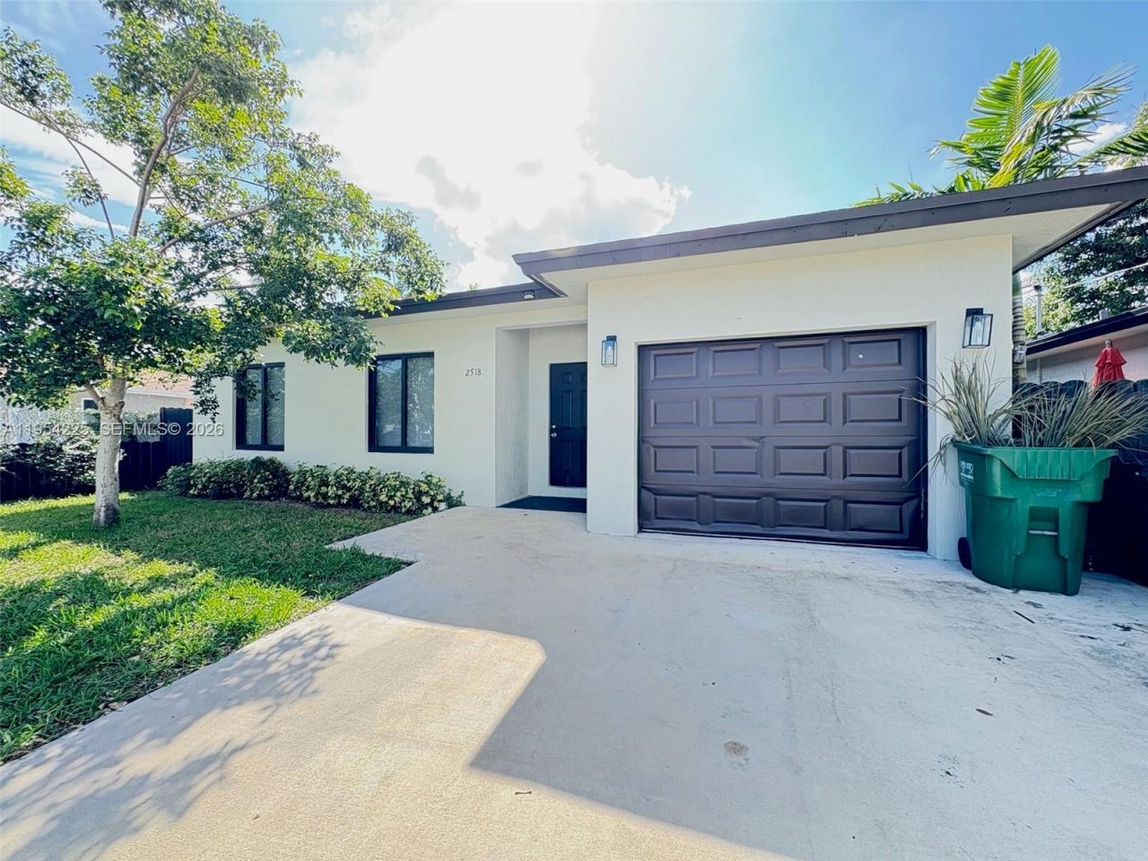 2518 NW 9th Pl, Fort Lauderdale, FL 33311 Photo