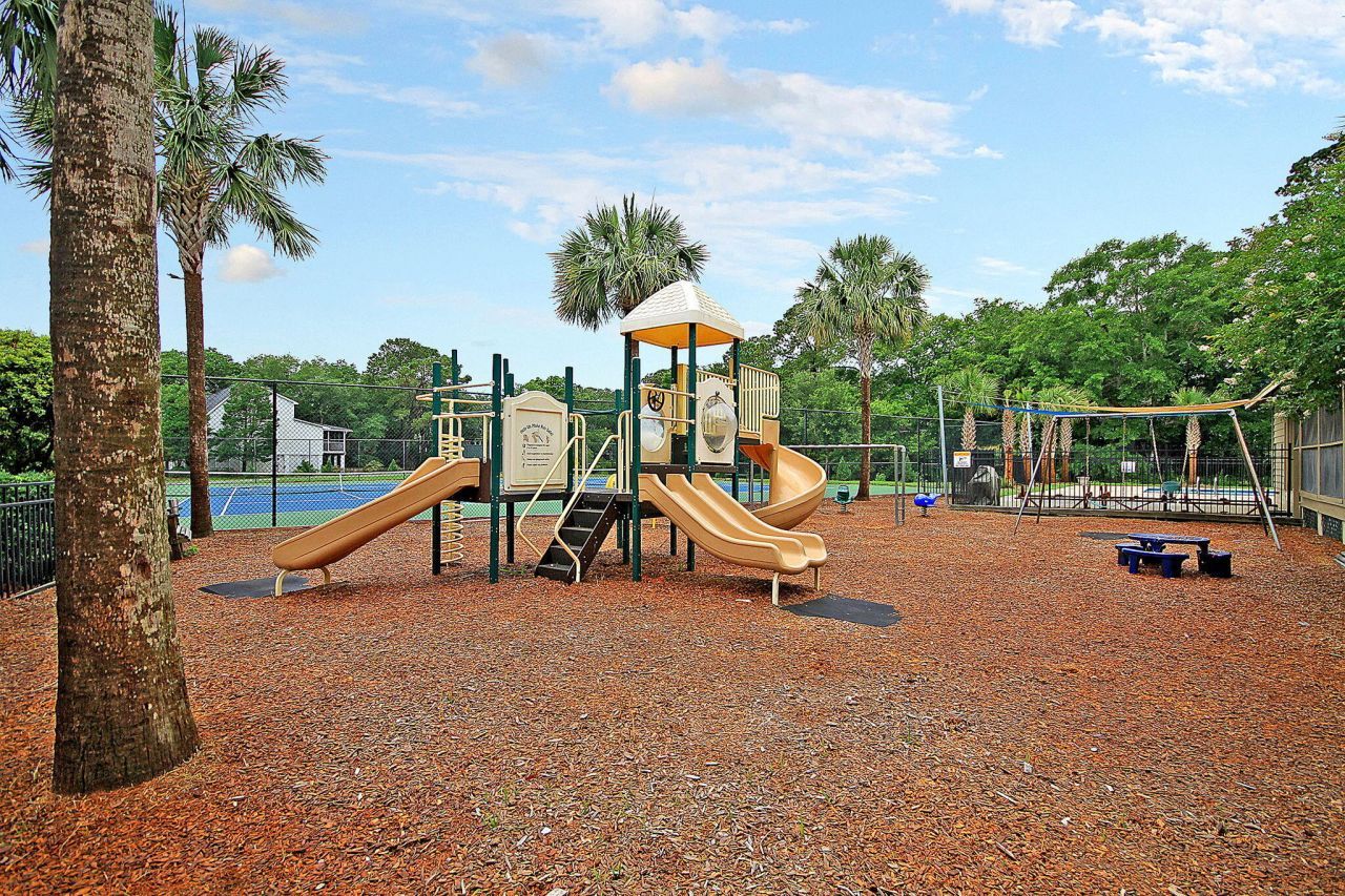 1415 Oaklanding Road Photo 39