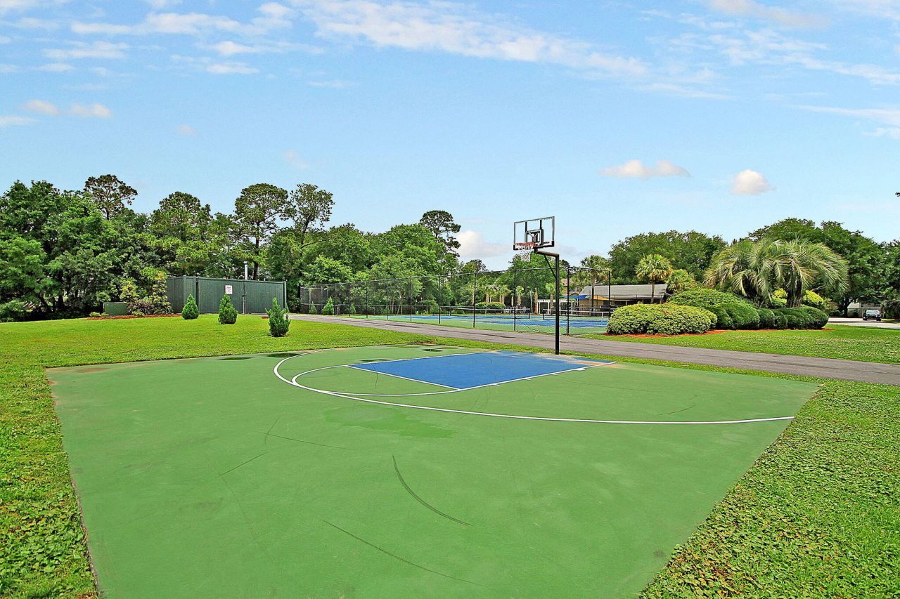 1415 Oaklanding Road Photo 41