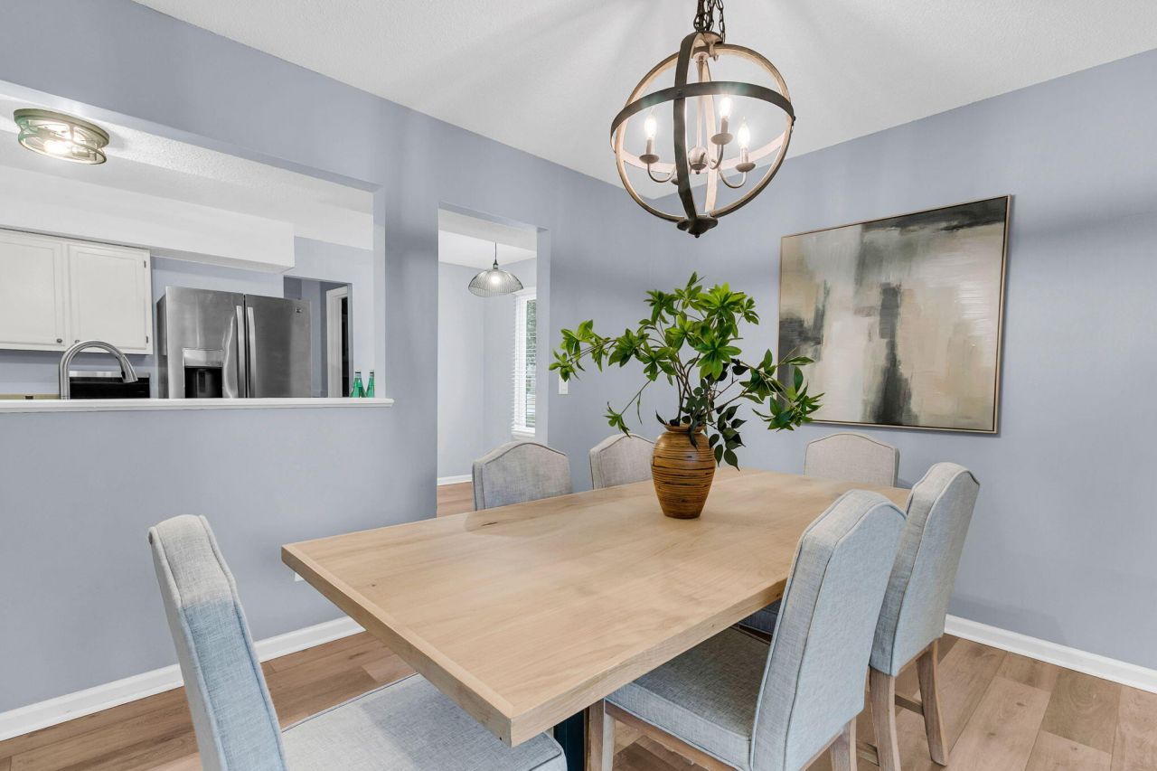 1415 Oaklanding Road Photo 9