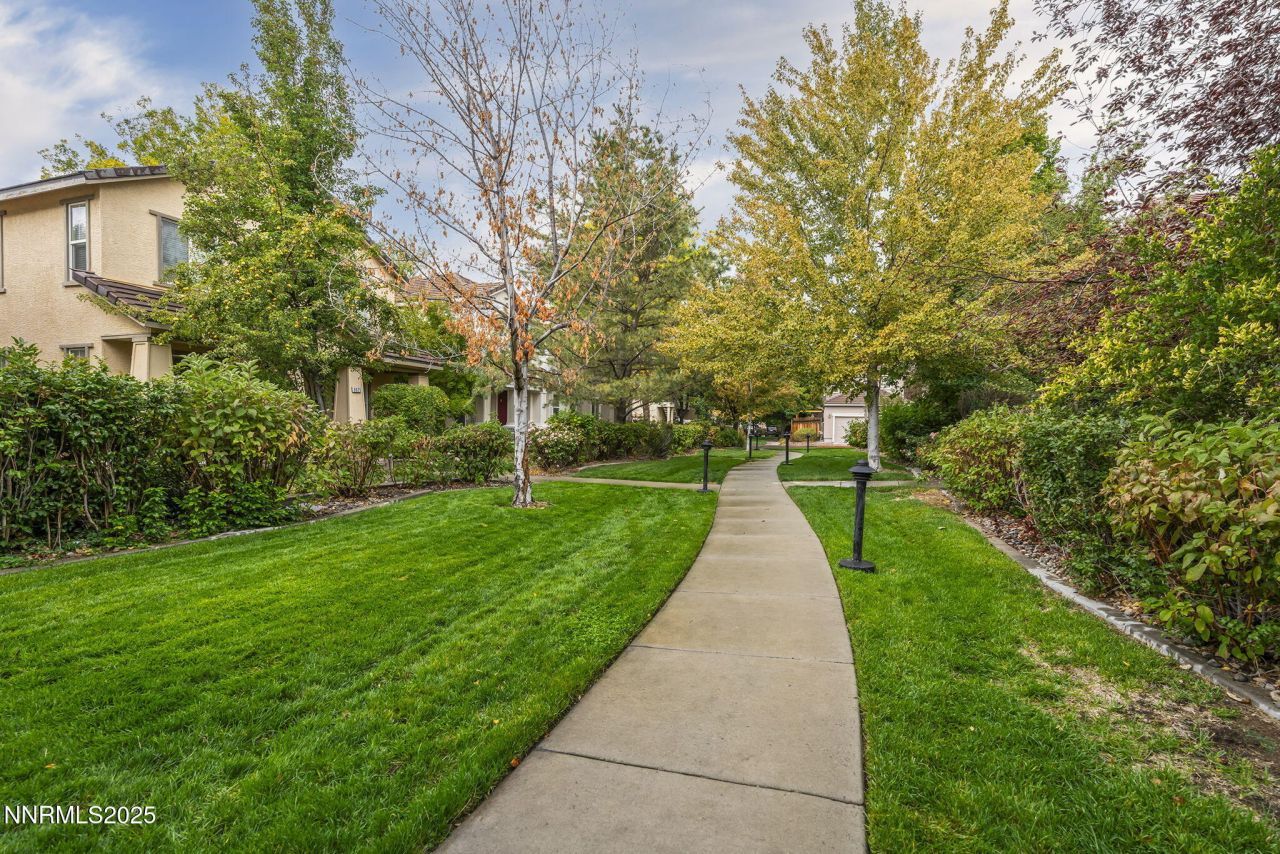 6636 N Latour Street, Sparks, NV 89436 Photo