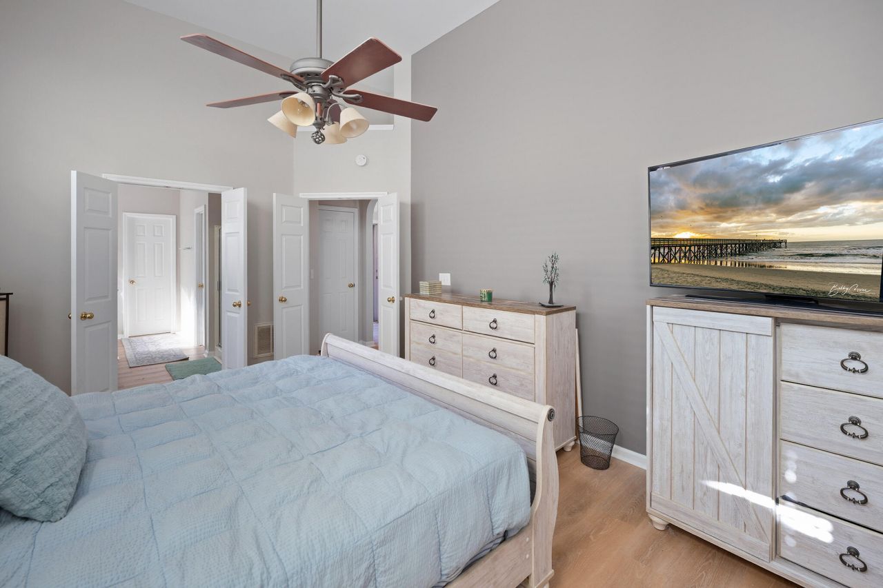 808 Long Drive Road Photo 22